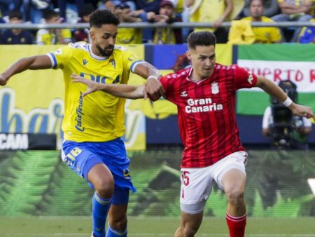 Chris Ramos deja el Cádiz y jugará en Brasil