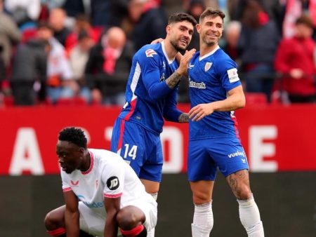 El Athletic tiene menos centrales que la pasada Liga