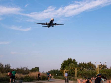 El plan diferente del verano en Barcelona: este insólito mirador con terraza en el aeropuerto del Prat
