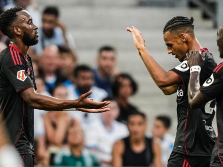 1-1: Meritorio empate del Sevilla en el redebut de Aubameyang con el Marsella