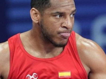 El boxeador Reyes Pla enciende las redes sociales: «La Velada del Año de Ibai es una aberración, son unos payasos en el ring»
