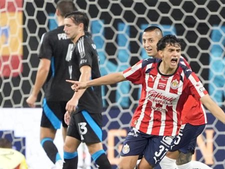 2-2: El Chivas de Gabi Milito sigue vivo