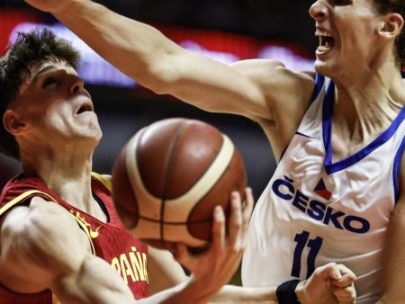 87-73: España renace y se divierte en Málaga para retomar el rumbo hacia el Eurobasket
