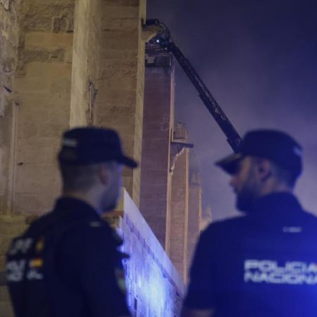 Durísimas críticas a Canal Sur por la ‘cobertura’ del incendio de la Mezquita de Córdoba: «Qué vergüenza»