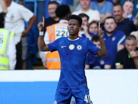 Estevao se estrena con el Chelsea dejando muy buenas sensaciones