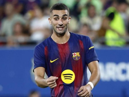 Ni Ferran se quiere mover ni el Barça le abre la puerta