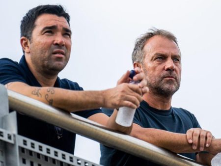 Flick hablará con Deco sobre el fichaje de un central