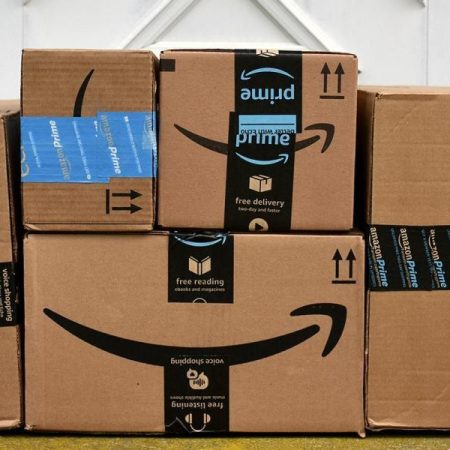 Las 10 mejores ofertas del día (19 de agosto) en Amazon: hasta un 77% de descuento en Levi’s, Adidas, Puma y más