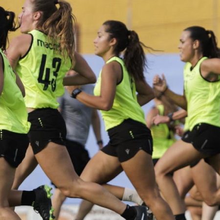 Las árbitras de Primera División femenina superan las pruebas físicas
