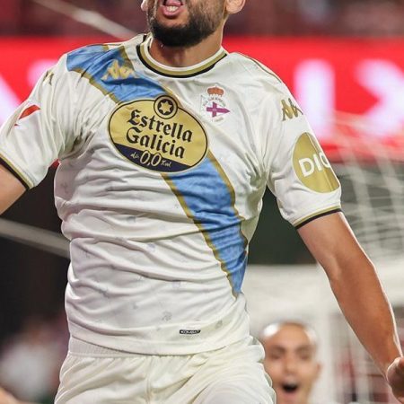 El Dépor jugará con la camiseta de Galicia en solidaridad con los afectados por los incendios