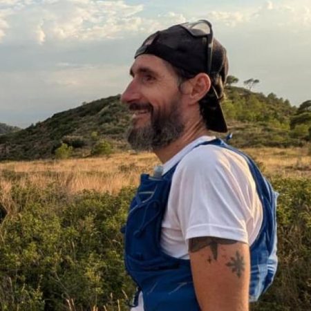 Juan Dual, runner de 40 años: “Estoy vacío por dentro, pero el running se ha convertido en mi vida. Mi misión es recordarle al mundo que podemos con casi todo… y que no somos inmortales”