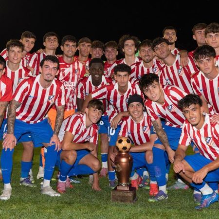 (0-1). El Atlético Madrileño se llevó el Trofeo Alcarria para cerrar la pretemporada