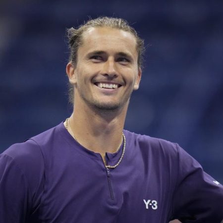 Zverev empieza a pasar página con un sólido arranque en Nueva York