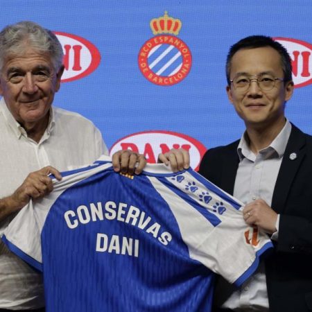 Dani sigue patrocinando al Espanyol: “Alan Pace está muy feliz de comprar el club”