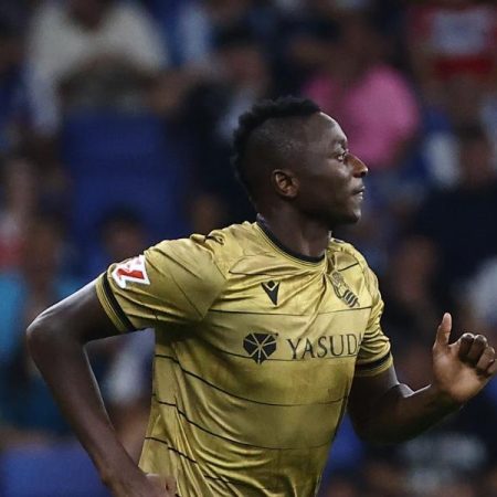 Sadiq, frustrado por no salir, cita al Corán en redes: “Estoy en la necesidad de cualquier cosa buena que me mandes”