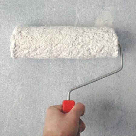 Repara las grietas en las paredes con este truco sencillo y eficaz: olvídate de usar pintura o yeso