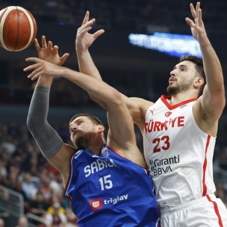 95-90: Sengun puede con Jokic en un duelo colosal