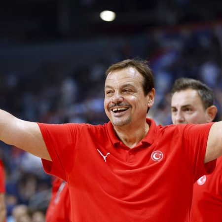 Primera queja contundente de Ataman en el Eurobasket: “Es ridículo”