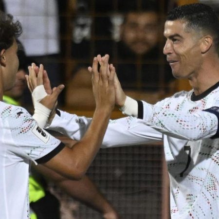 2-3: Portugal cumple en Budapest