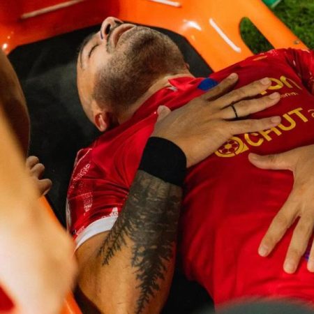 Gravísima lesión de rodilla de Valentí Sanjuan: estará un año de baja