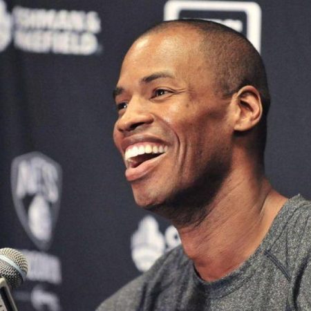 El ex jugador de la NBA Jason Collins sufre un tumor cerebral
