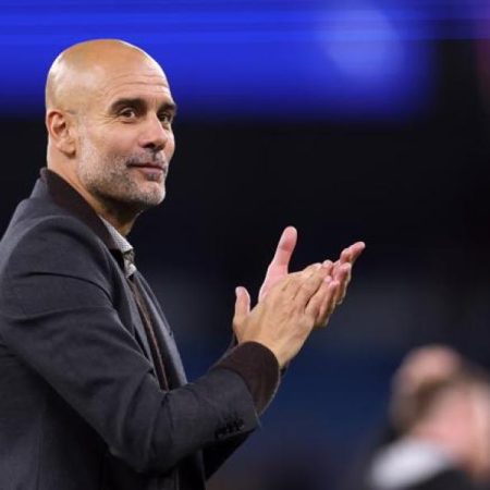 Guardiola, emocionado: “Quieren que siga, pues aquí estoy”