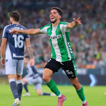 Si la Real juega contra sí misma, es difícil