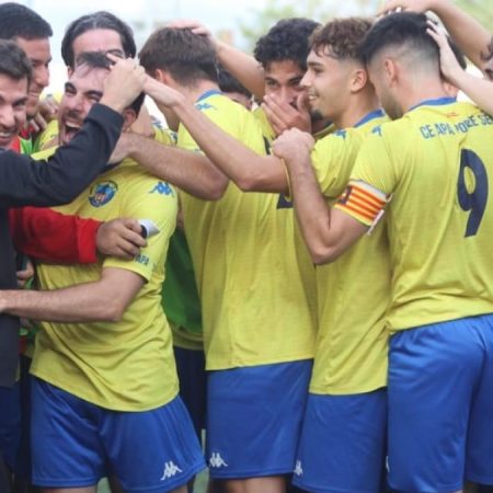 Samu Blanco desencalla el partido en favor del APA Poble Sec