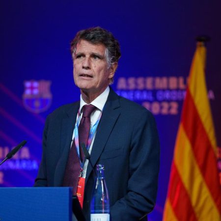 Víctor Font cumple con los requisitos para renovar la forma de funcionar del club