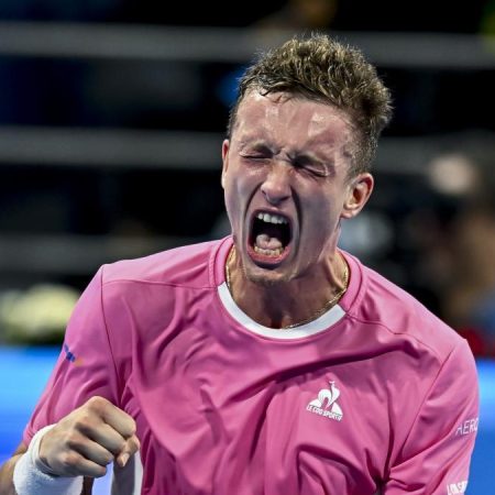 Lehecka vuelve a la final en Bruselas