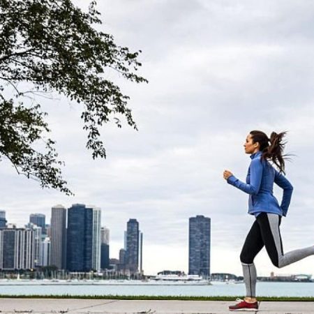 Remo vs. correr: este es el ejercicio que quema más calorías si buscas reducir la grasa
