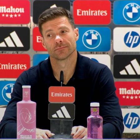 Rueda de prensa de Xabi Alonso tras la victoria 3-1 ante Villarreal