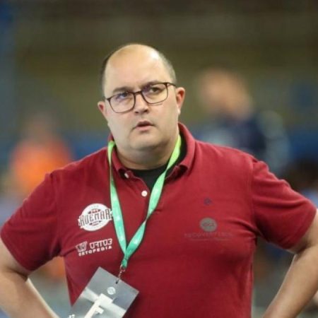 30-22: El Ademar León, sometido por un portero con 16 paradas y 52% de acierto