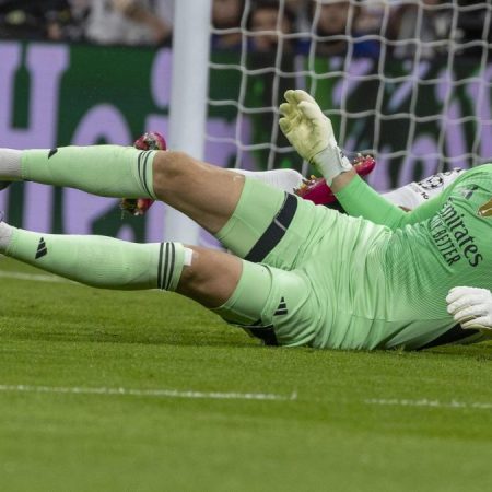 El Madrid se mueve mejor en la agonía