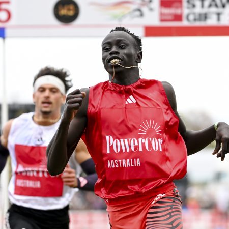 Kennedy se corona en Melbourne ante una emergente estrella