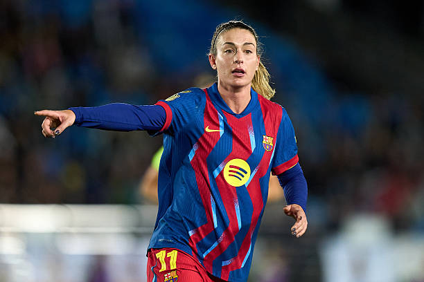 Alexia Putellas: El Futuro de una Leyenda en el Aire