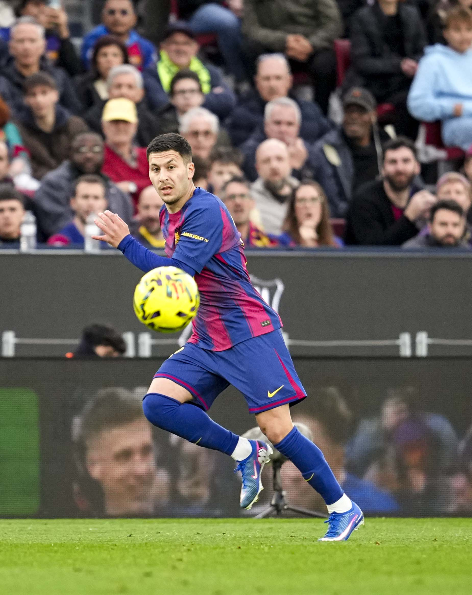 Roony Bardaghji: El talento sueco que busca brillar en el Barça