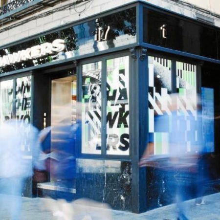 Prepárate para el sol: las gafas Hawkers One Polarized que necesitas este verano