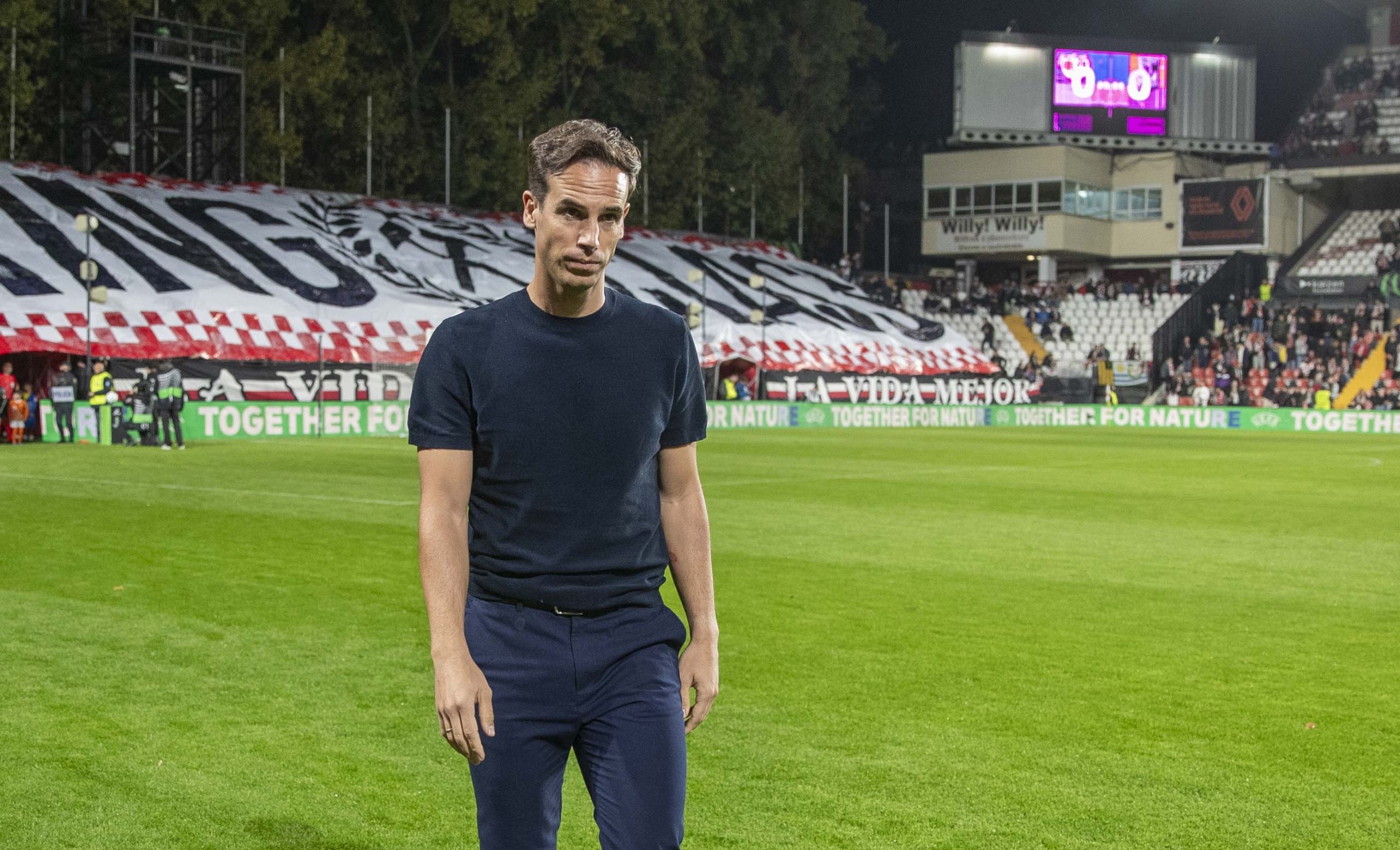 Iñigo Pérez: El Filósofo del Balón que Conquistó Vallecas