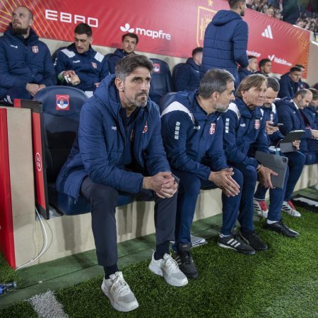 Serbia Rinde Honores a España: Paunovic Admite la Superioridad y Señala a La Roja como Aspirante al Mundial