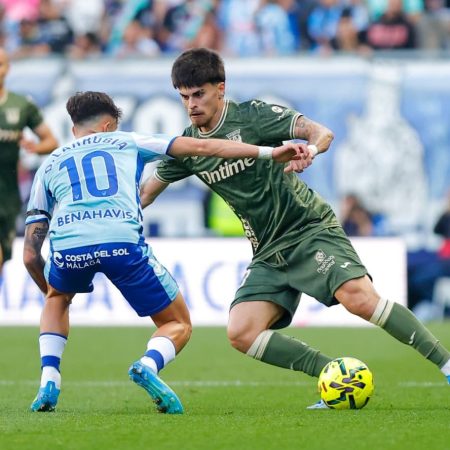 ¡Duelo Clave en LaLiga Hypermotion! Málaga Busca Afianzarse en Zona de Promoción Ante un FC Andorra en Transición