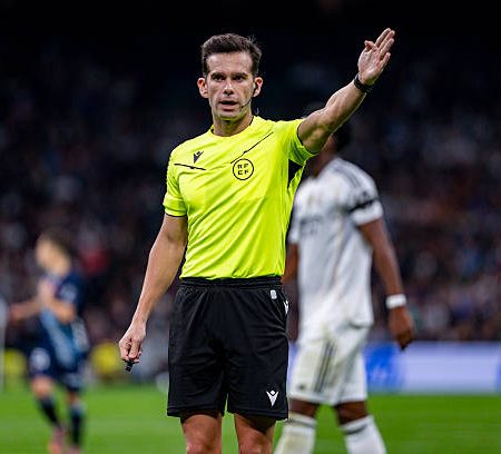 VAR en el Ciutat de València: Una Decisión Clave que Cambió el Rumbo del Levante-Getafe