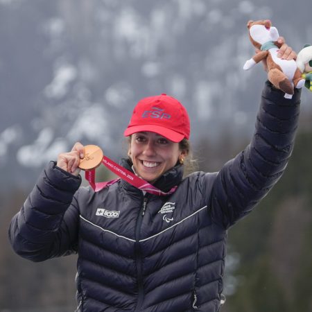 Audrey Pascual: La Esquiadora Paralímpica que Brilla en la Cima del Deporte de Invierno