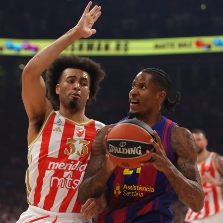 ¡Clyburn Desata la Tormenta Triplera en el Palau y Pone al Barça a un Paso de la Gloria!