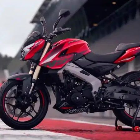 Motorcycle Revolution In Spain! Bajaj Challenges The Market With Its New Pulsar NS 400