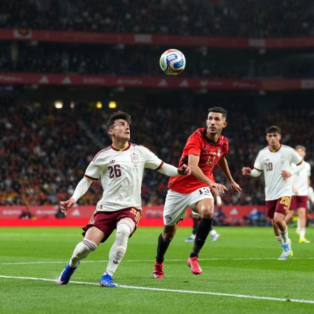 Ander Barrenetxea y Carlos Soler lideran la actuación española en el RCDE Stadium