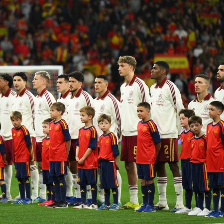 El Regreso Triunfal: Un Jugador Emblemático Vuelve a Brillar en el Campo