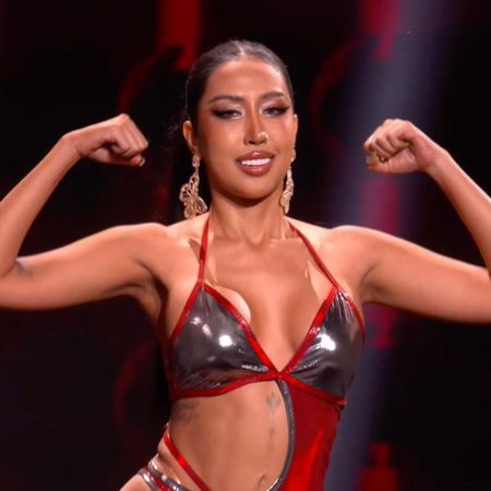 From False Dentures to Viral Diva, a Contest of Unexpected Moments