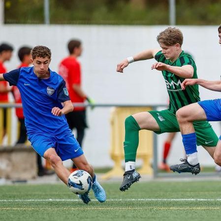 Between Glory and Uncertainty