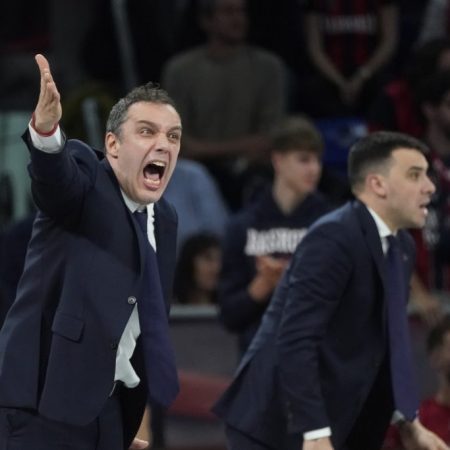 The Claw and the Team Spirit, Keys to Success